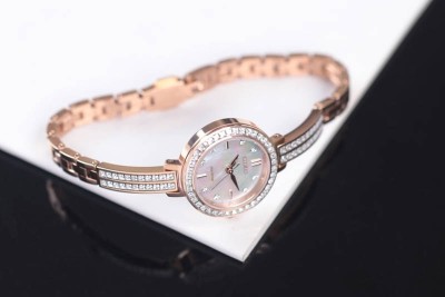 Cách chọn size đồng hồ đeo tay cho nữ chuẩn và đẹp nhất