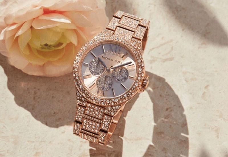 Thương hiệu đồng hồ Michael Kors của nước nào?