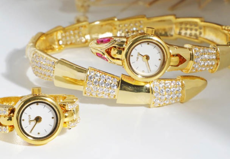 Các mẫu đồng hồ vàng đúc 18k nữ đẹp, giá tốt nhất