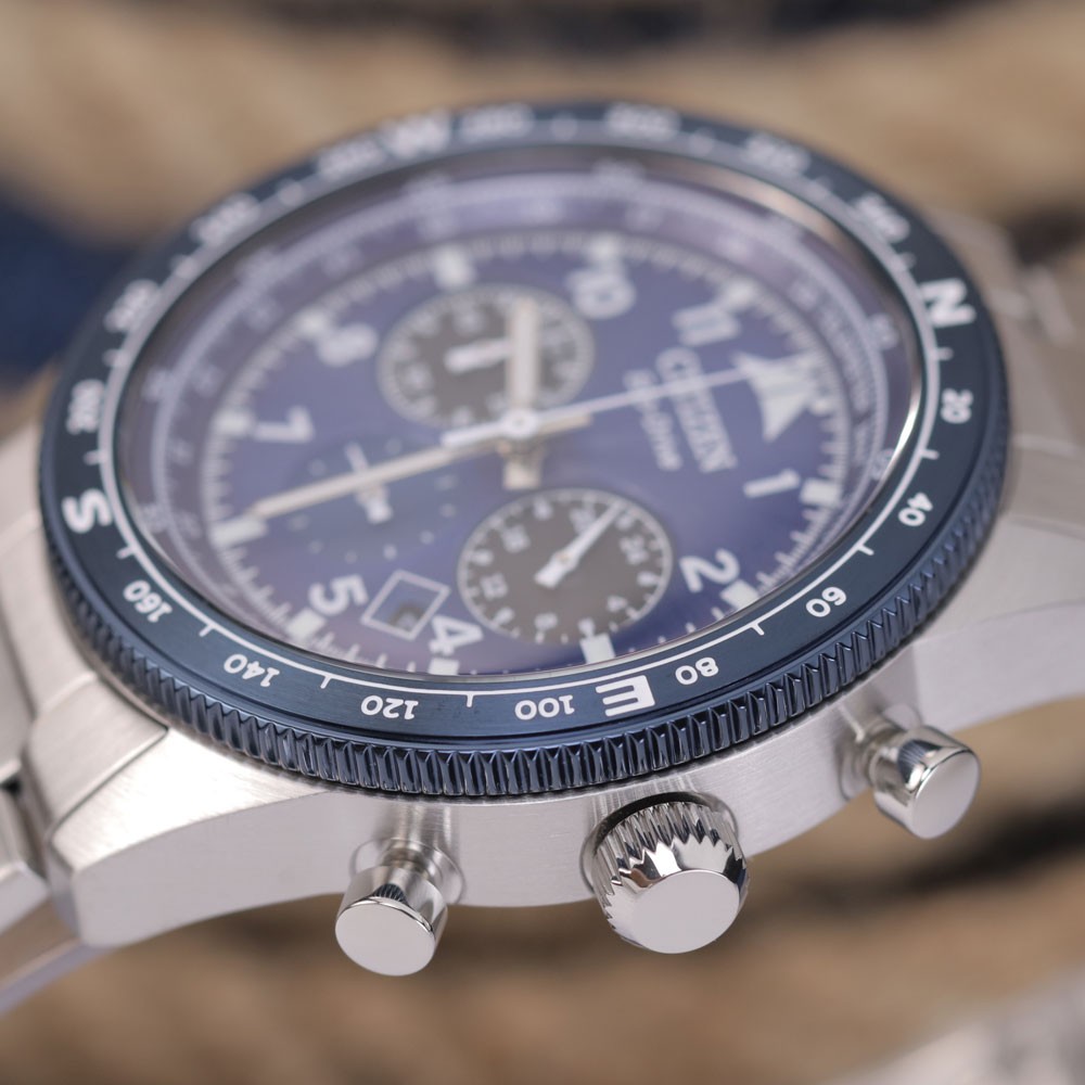 Citizen Eco-Drive AW7050-84L Orologio Uomo - Cassa Acciaio 43mm - Quadrante Blu - Vetro Zaffiro - 10 Atm