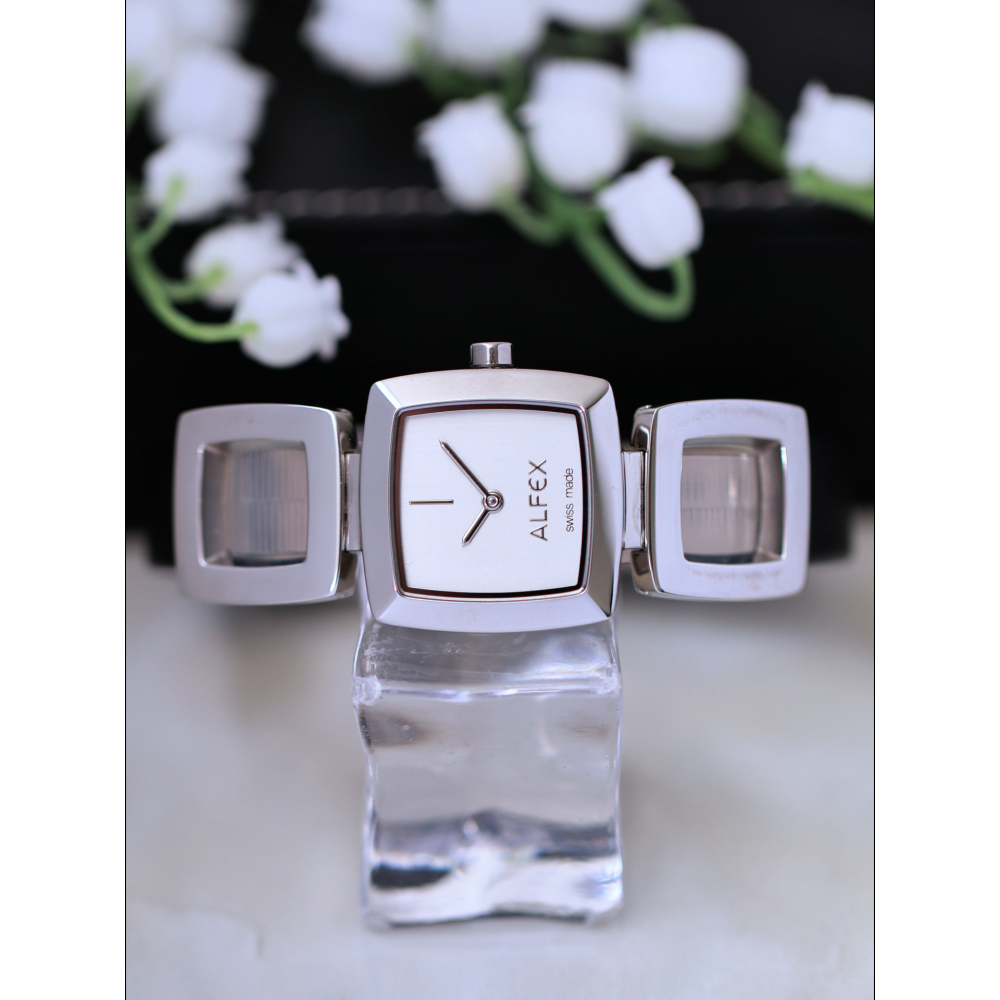 Đồng Hồ Alfex Quartz 5725/005 24mm Nữ5