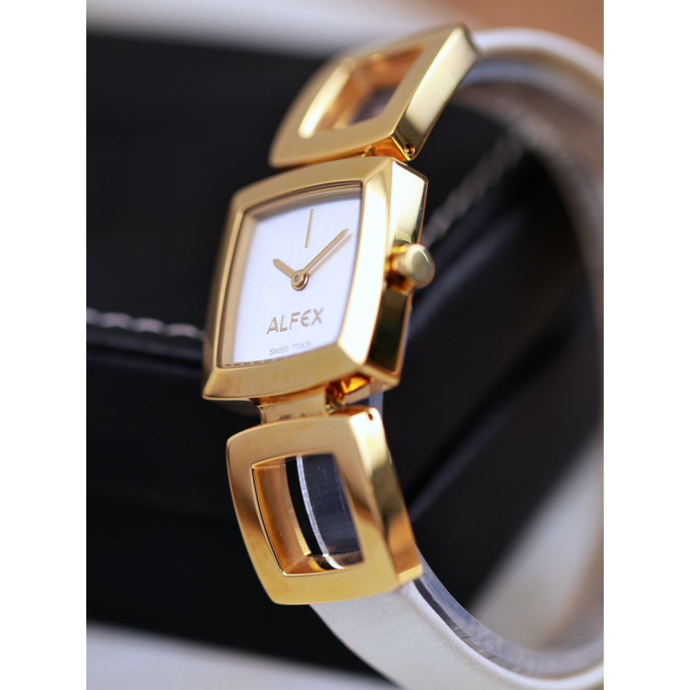 Đồng Hồ Alfex Quartz 5725/139 24mm Nữ