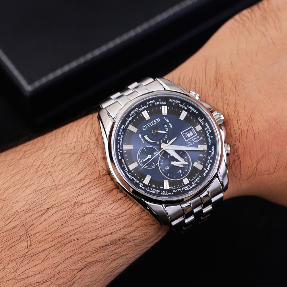 Đồng Hồ Nam Citizen Eco-Drive Radio-controlled AT9031-52L 44mm