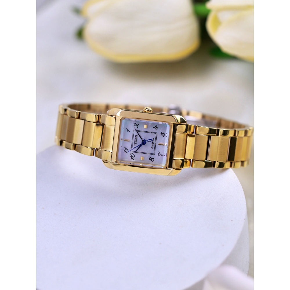 Đồng Hồ Nữ Citizen L Square Eco-Drive EW5602-81D 21.5mm
