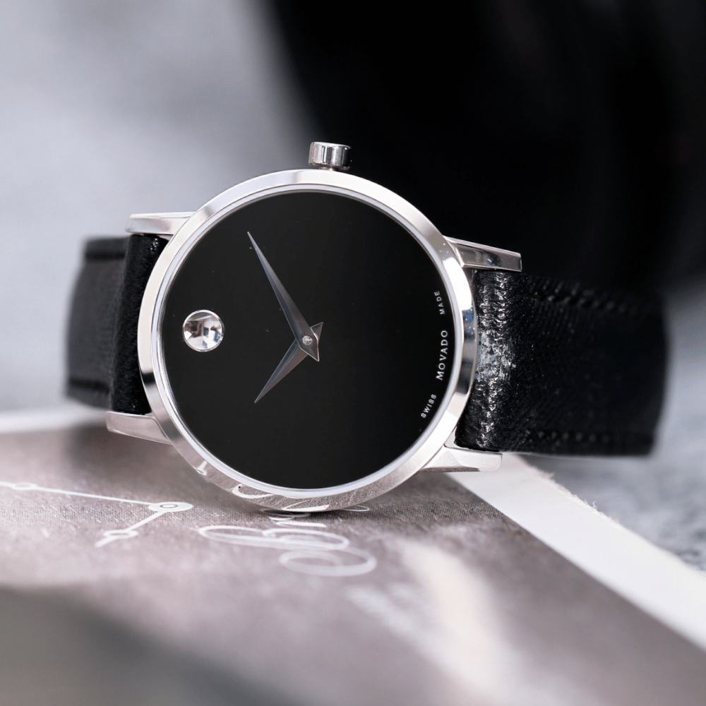 Đồng Hồ Nữ Movado Museum Classic 0607204 28mm