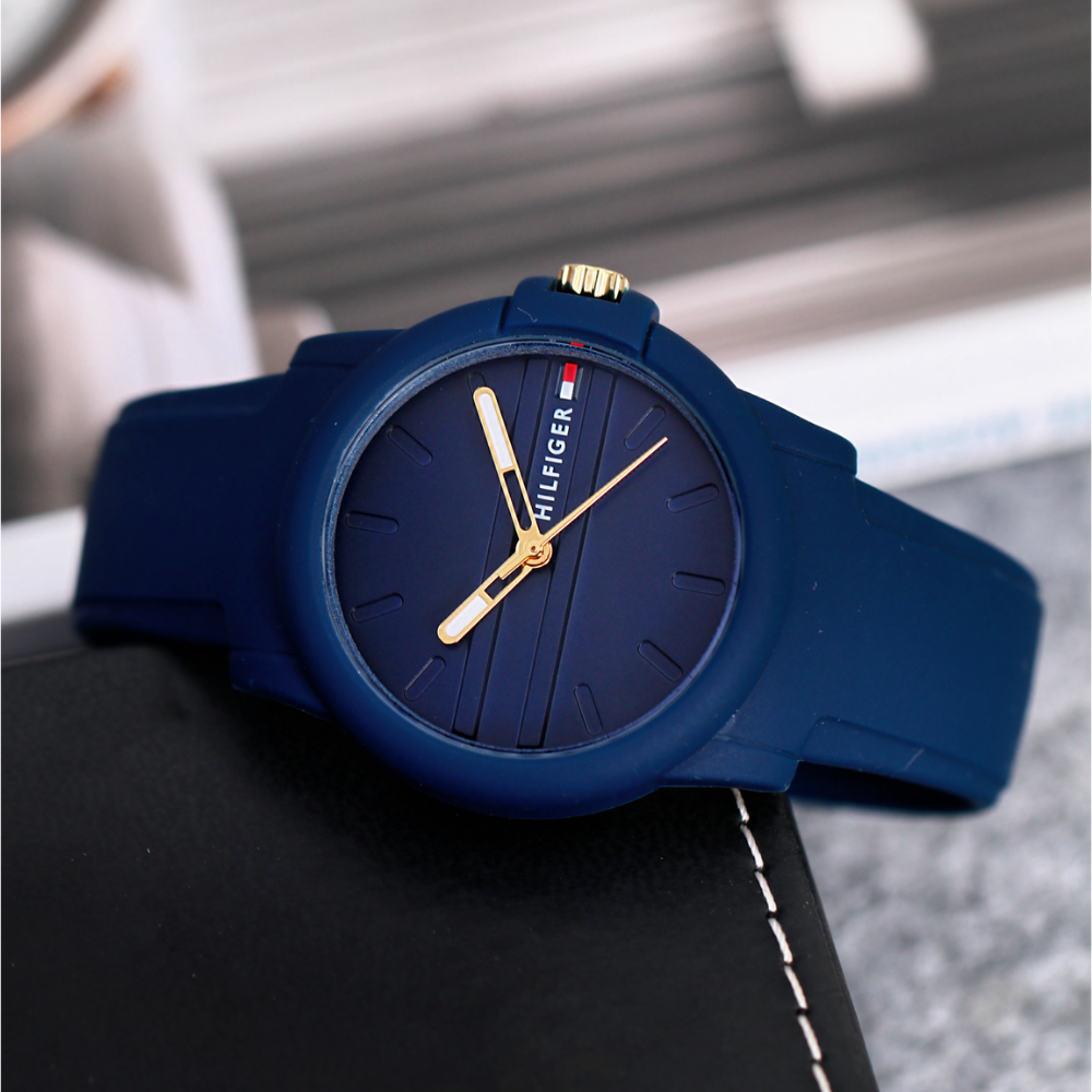 Đồng Hồ Nữ Tommy Hilfiger Sport 1782692 36mm