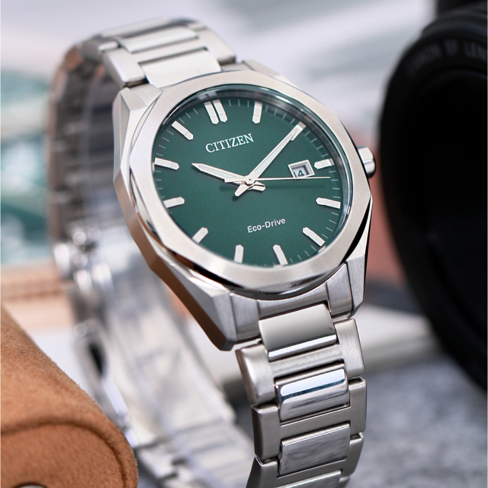 Đồng Hồ Unisex Citizen Eco-Drive Octangle BM7620-83X 38mm