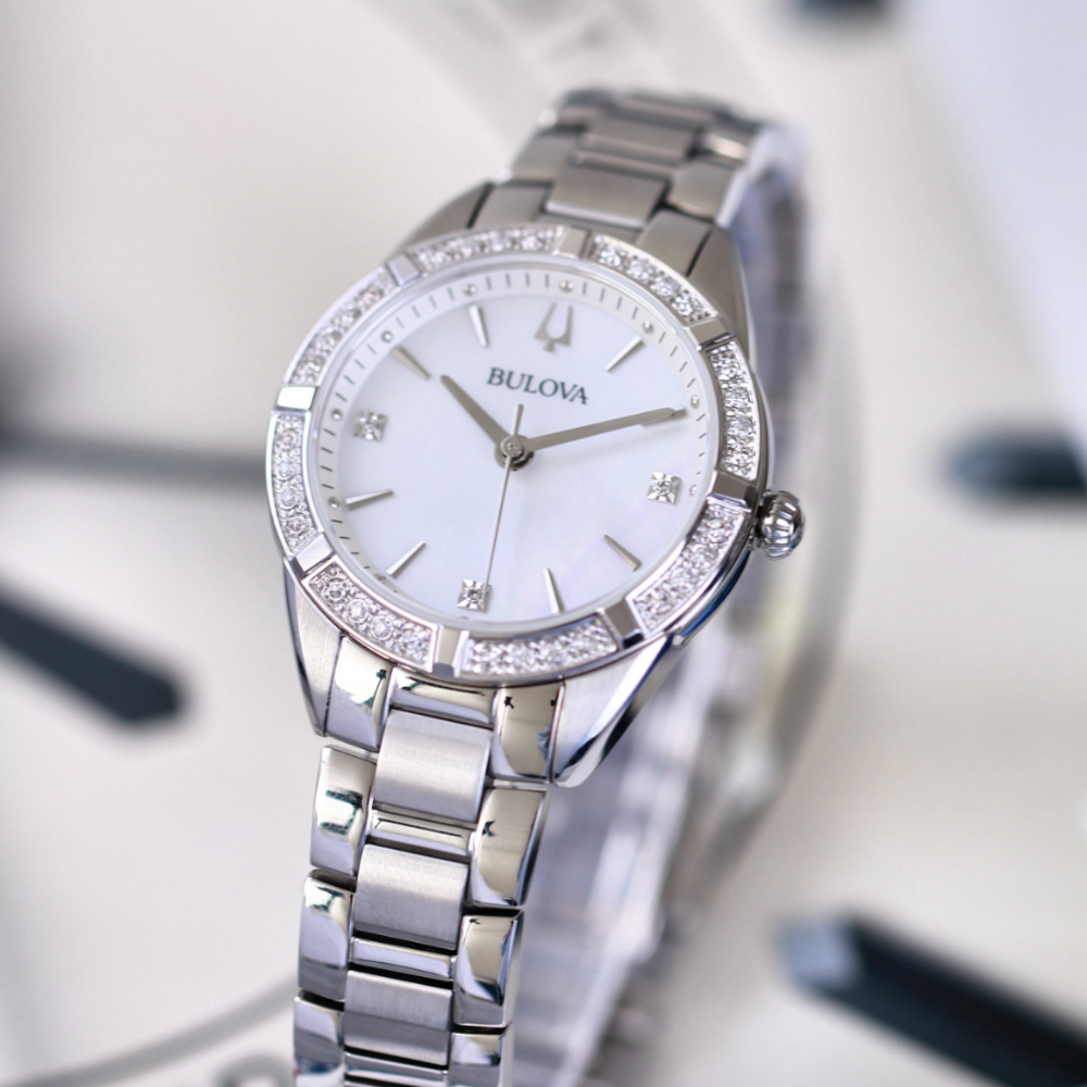 Đồng Hồ Nữ Bulova Classic Sutton 96R228 32mm