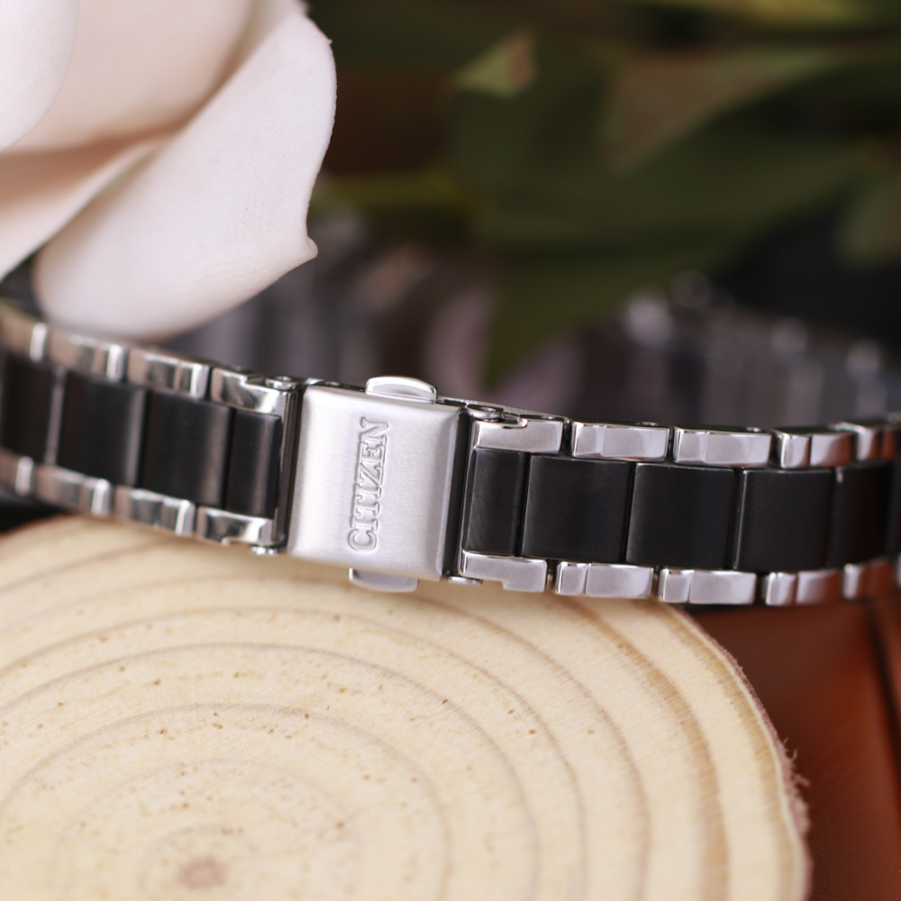 Đồng Hồ Nữ Citizen Eco-Drive EW2558-88E 25mm