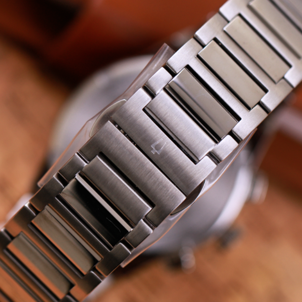 Đồng Hồ Nam Bulova Modern Millennia Chronograph 96C149 41mm