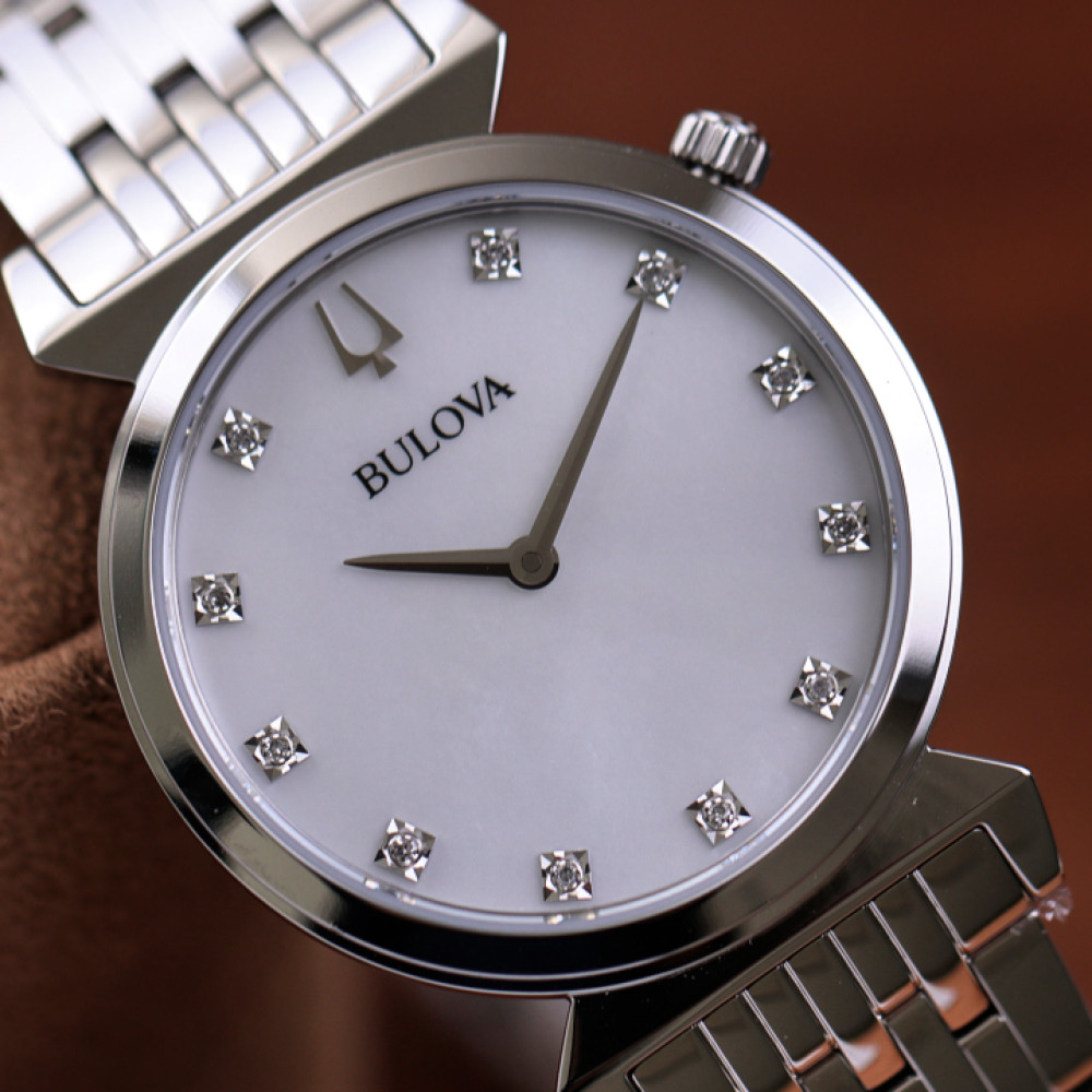 Đồng Hồ Nữ Bulova Regatta 96P216 30mm