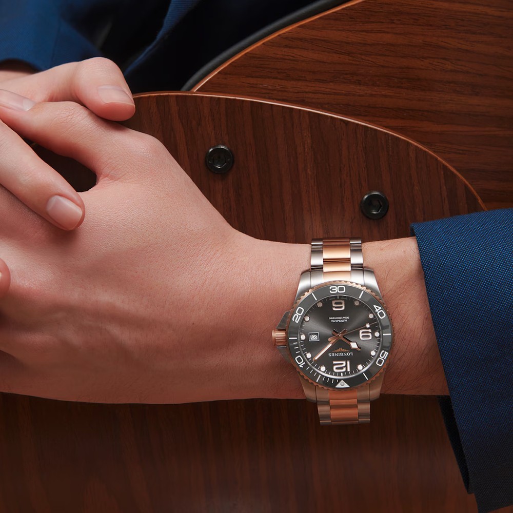 Đồng Hồ Nam Longines HydroConquest L3.782.3.78.7 43mm