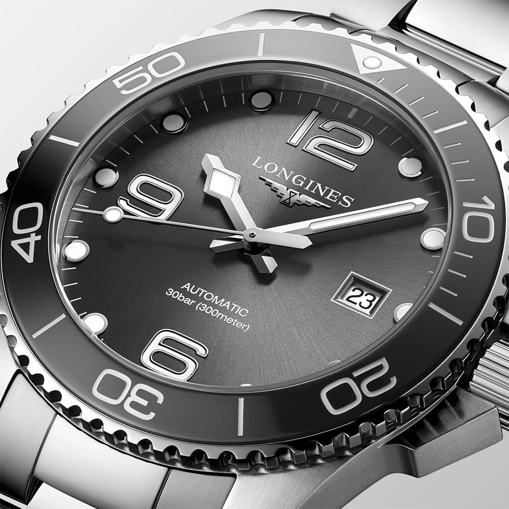 Đồng Hồ Nam Longines HydroConquest L3.782.4.76.6 43mm