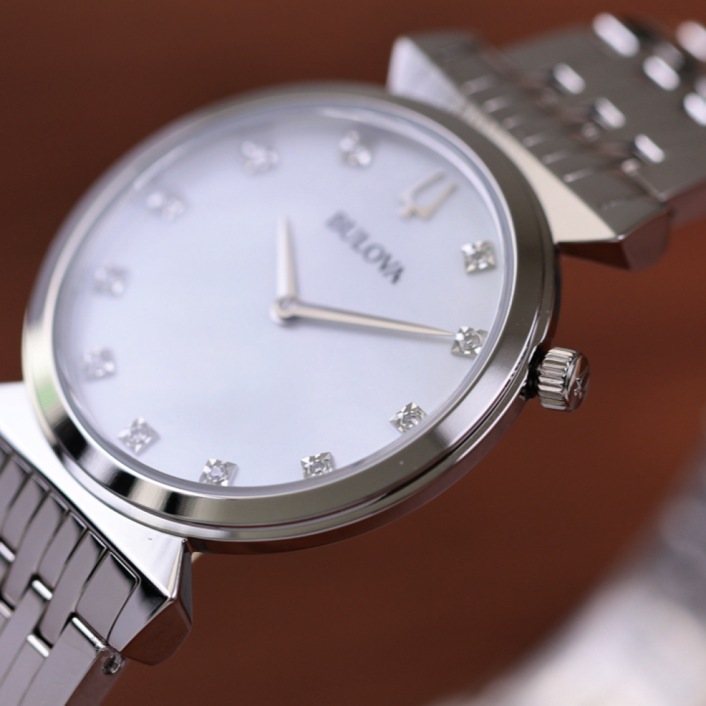 Đồng Hồ Nữ Bulova Regatta 96P216 30mm