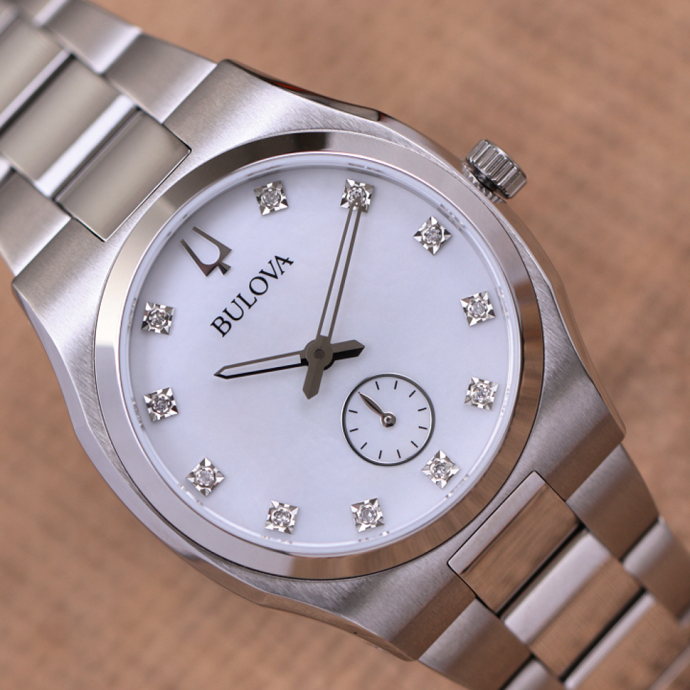 Đồng Hồ Nữ Bulova Classic Surveyor 96P242 34mm