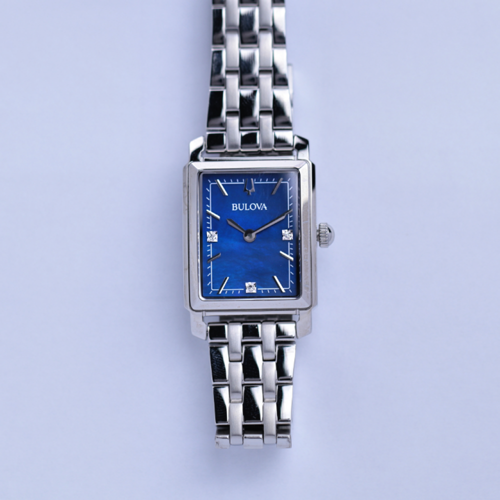 Đồng Hồ Nữ Bulova Classic Sutton 96P245 21x33mm