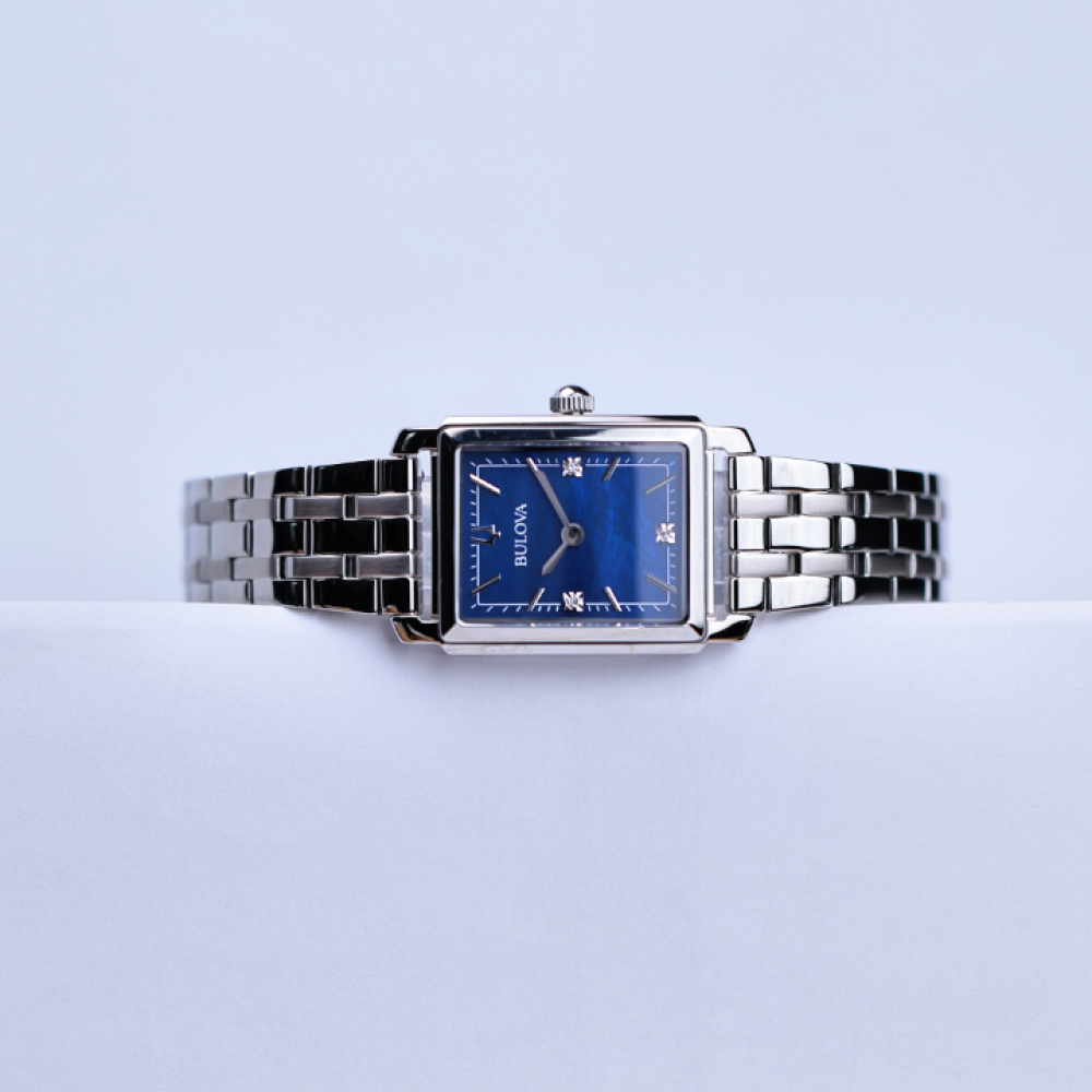 Đồng Hồ Nữ Bulova Classic Sutton 96P245 21x33mm