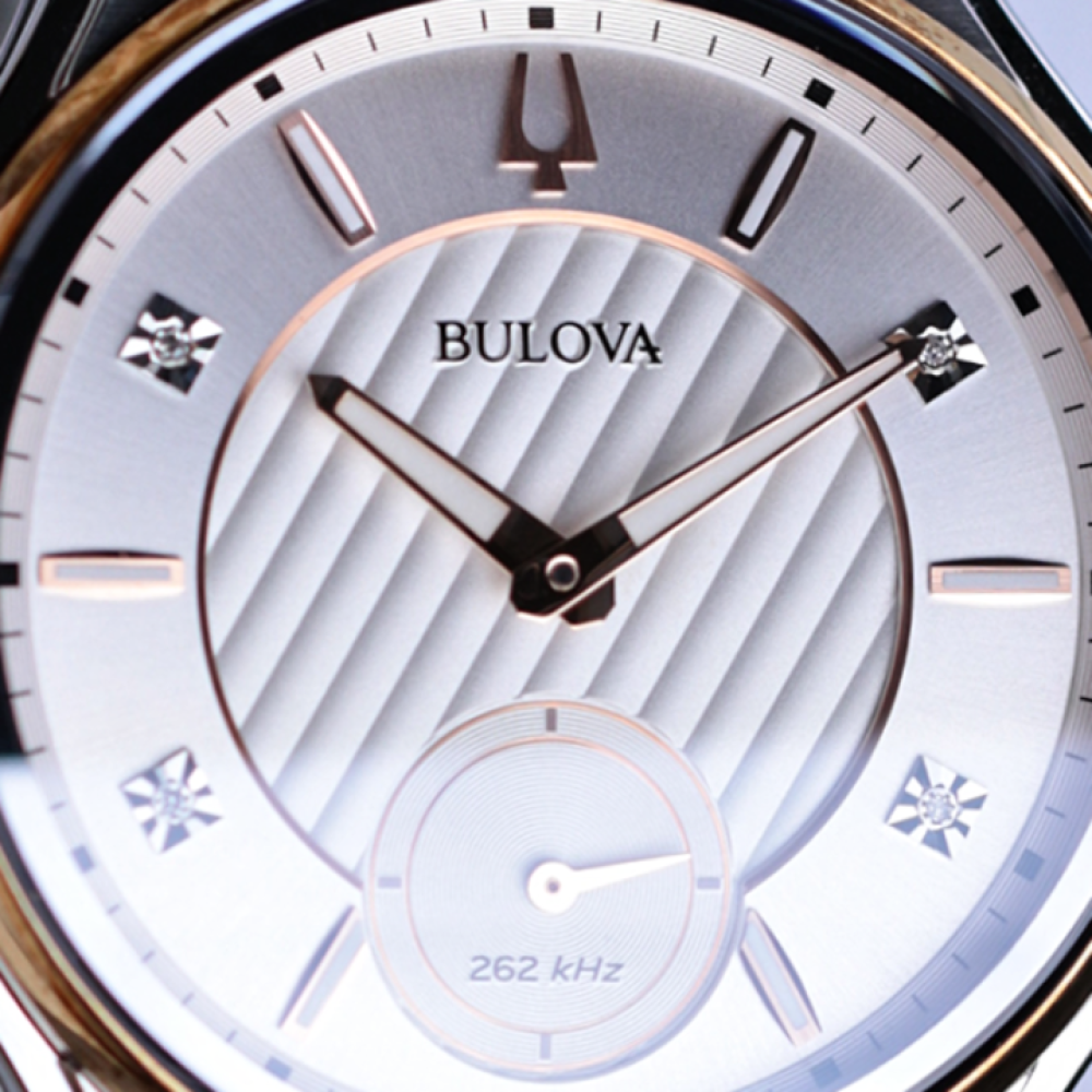Đồng Hồ Nữ Bulova Curv 98P182 40.5mm