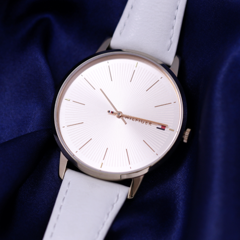 Đồng Hồ Nữ Tommy Hilfiger Alex 1782248 40mm