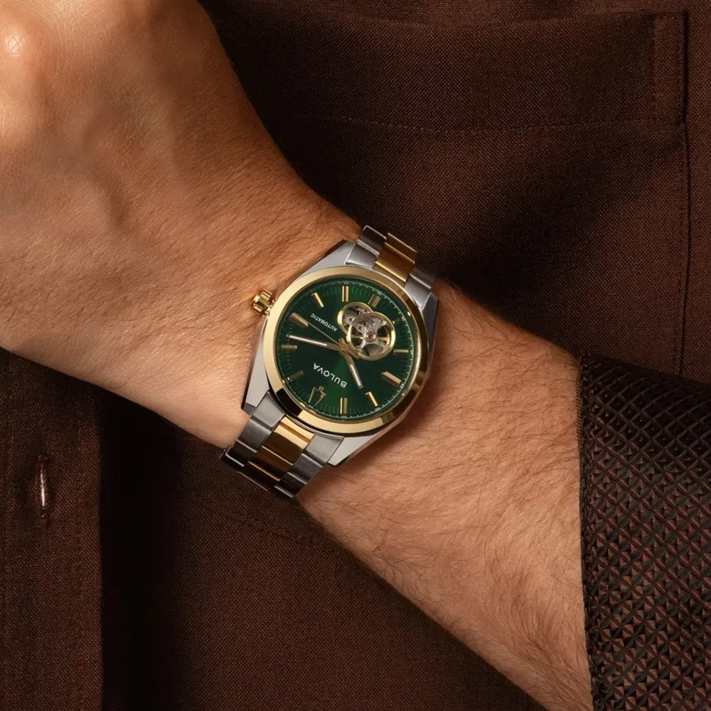 Đồng Hồ Nam Bulova Surveyor Automatic 98A338 39mm
