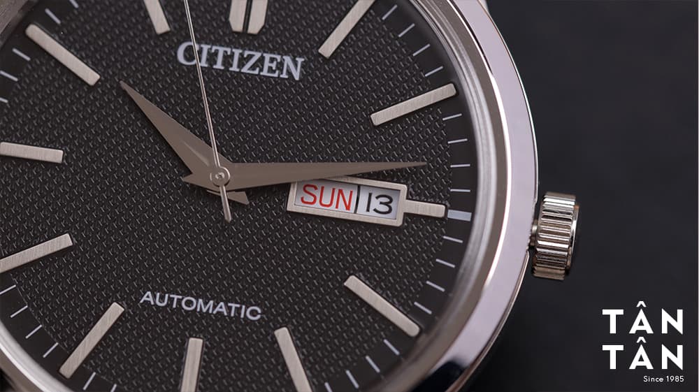 Đồng hồ Citizen Hiển thị đầy đủ lịch ngày và thứ