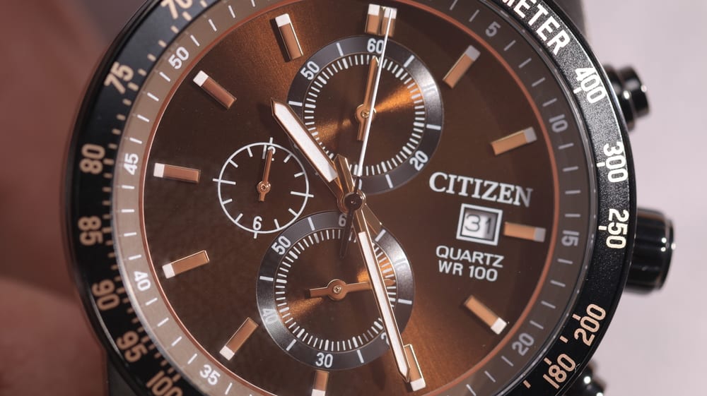 Đồng hồ Citizen AN3605-55X Mặt số có vân Sunray chảy sọc tinh xảo