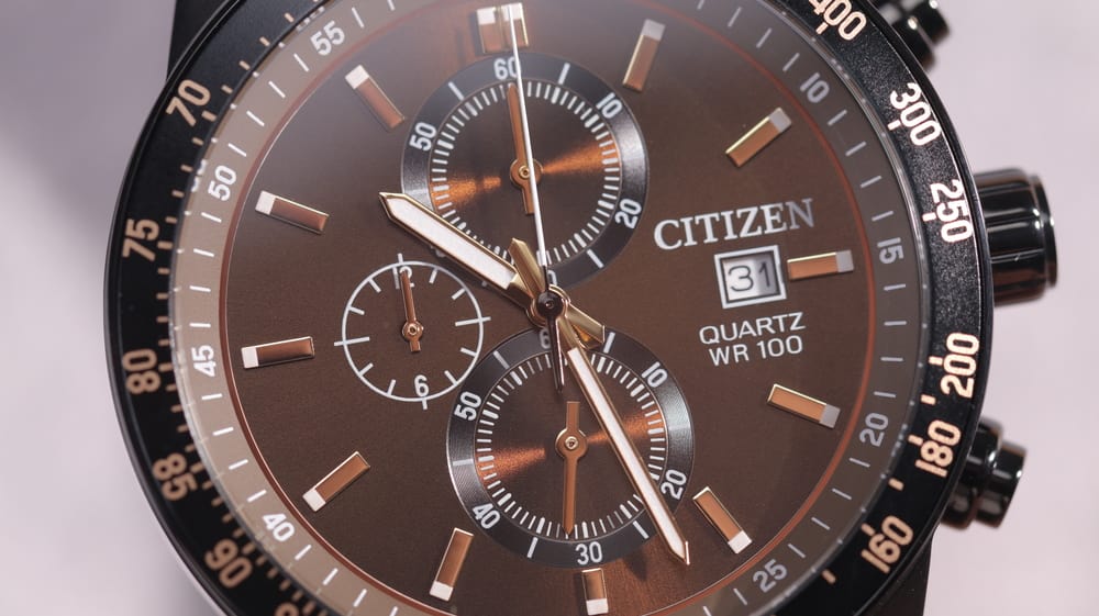 Đồng hồ Citizen AN3605-55X - Citizen AN3605-55X sử dụng bộ máy Quartz với độ chính xác cực kì cao