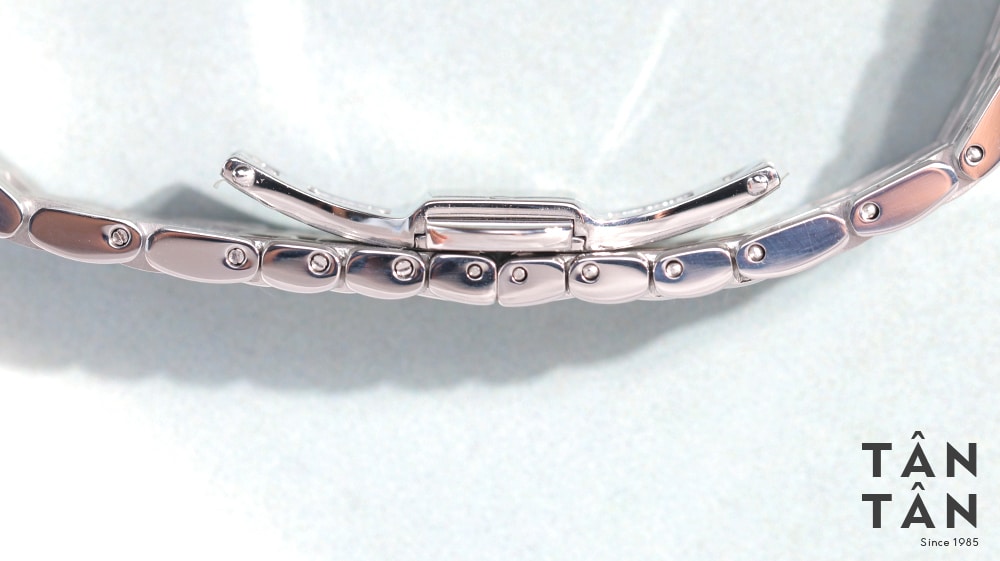 Đồng hồ Bulova 96P202 - Thiết kế khóa bướm gọn gàng, tiện lợi