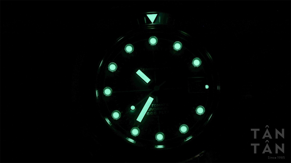 Đồng hồ Bulova 96B321 - Bộ kim và cọc giờ phủ dạ quang của đồng hồ Bulova 96B321