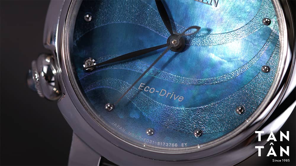  Đồng hồ Citizen EM0910-80N - Bộ máy Eco-Drive siêu mỏng độc quyền