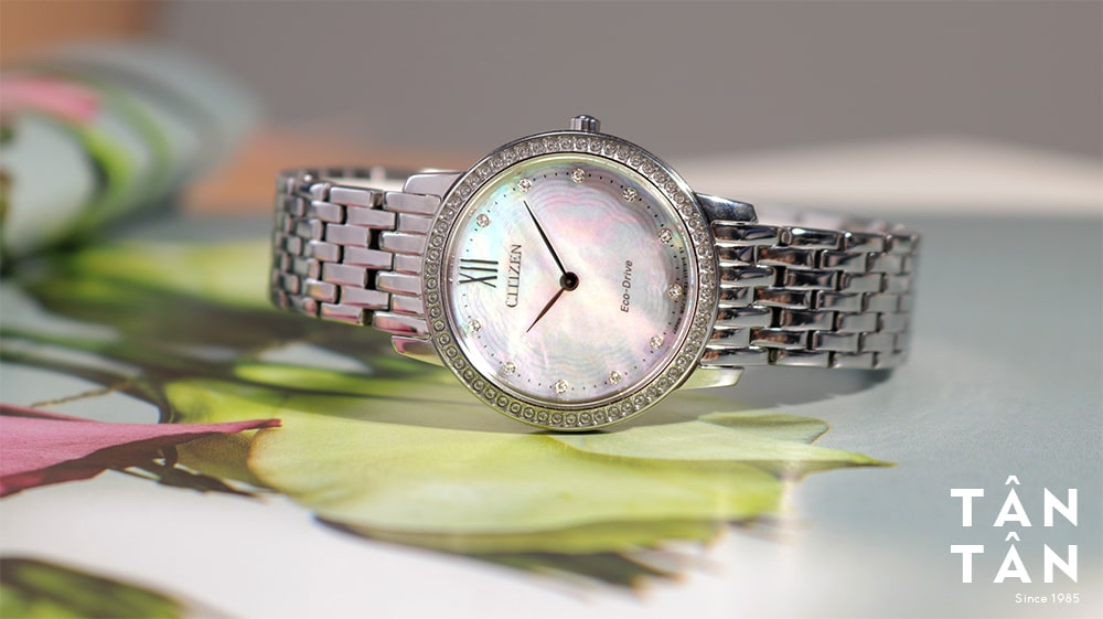 Đồng hồ Citizen EX1480-82D - Tổng thể thiết kế đơn giản nhưng sang trọng quý phái