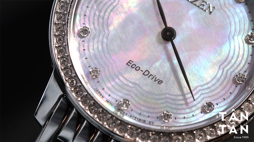 Đồng hồ Citizen EX1480-82D - Bộ máy Eco-Drive bền bỉ và thân thiện với môi trường