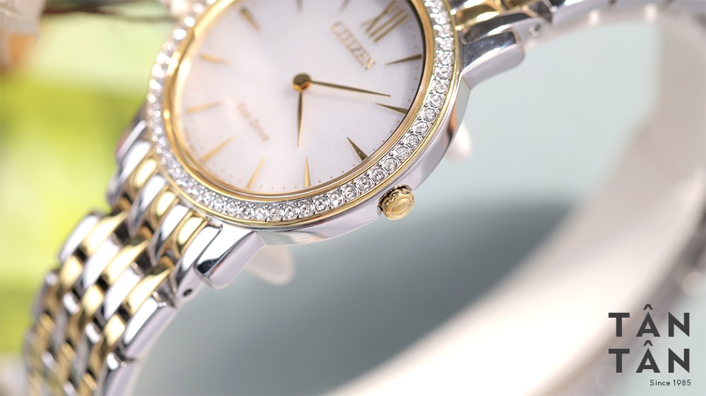 Đồng hồ Citizen EX1484-81A - Cận cảnh núm vặn hình bông hoa của Citizen EX1484-81A