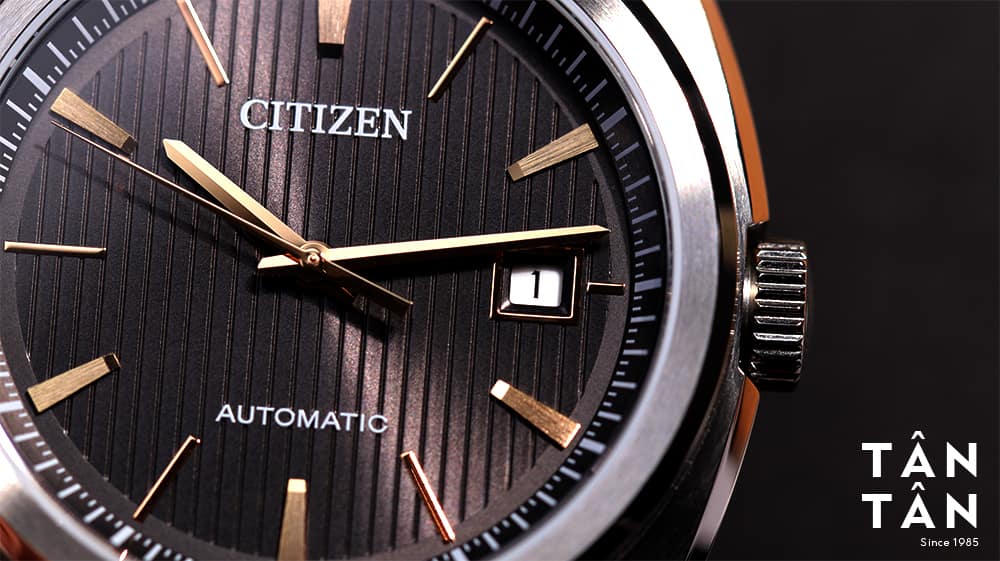 Đồng hồ Citizen NJ0101-03H - Núm chỉnh giờ thuận tiện thao tác