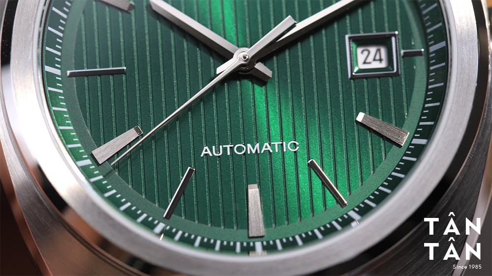 Đồng hồ Citizen NJ0101-78X - Bộ máy Automatic tinh xảo, bền bỉ