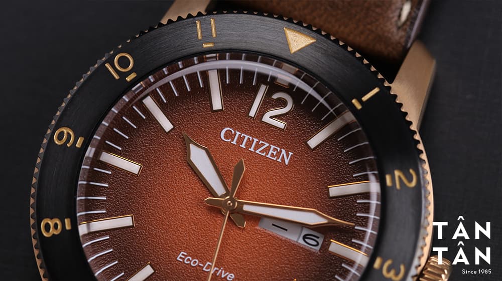 Đồng hồ Citizen AW0079-13X - Bộ kim và lịch thứ ngày của Citizen AW0079-13X