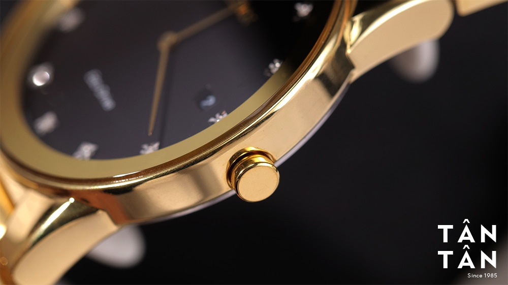 Đồng hồ Citizen AU1062-56G - Núm chỉnh giờ đơn giản nhưng đầy tinh tế, hài hòa với tổng thể