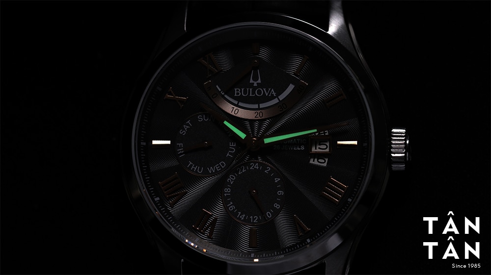 Đồng hồ Bulova 96C143 - Dạ quang trên bộ kim chính của Bulova 96C143