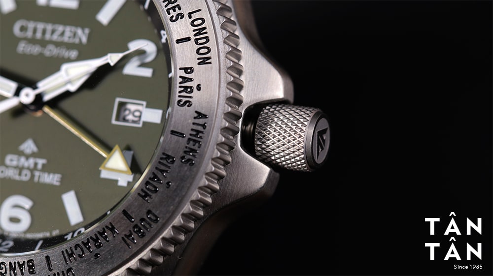 Đồng hồ Citizen BJ7100-23X - Núm vặn screw-down ấn tượng khắc nổi logo Promaster