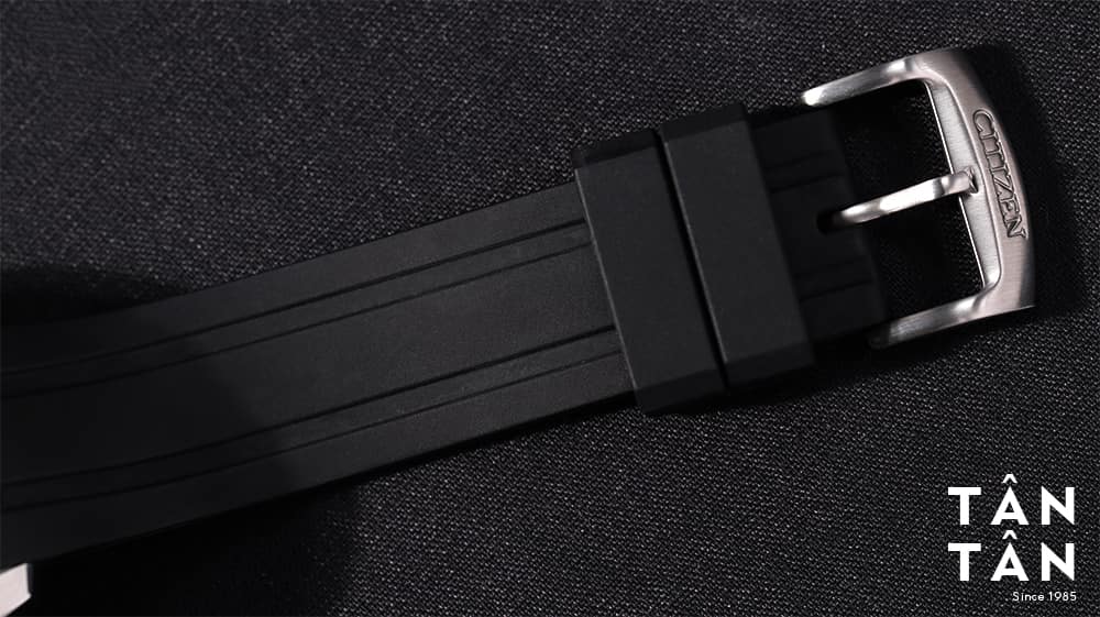Đồng hồ Citizen BN0190-15E - Dây đeo cao su tích hợp khóa cài truyền thống