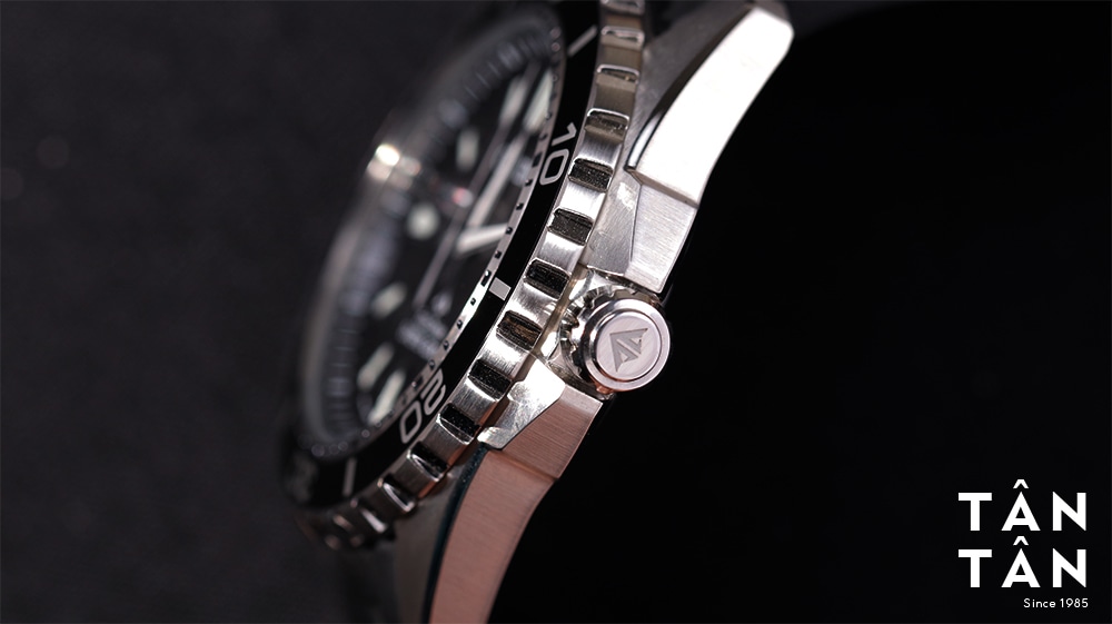 Đồng hồ Citizen BN0190-15E - Núm chỉnh screw-down dạng nắp chai khắc chìm logo Promaster