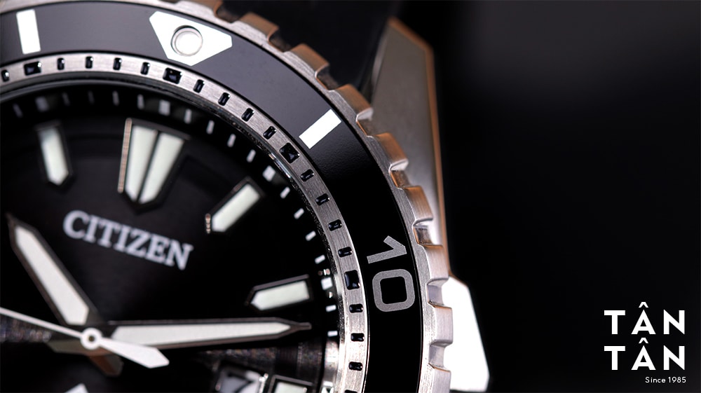 Đồng hồ Citizen BN0190-15E - Niềng bezel chuyên lặn đặc trưng của Citizen BN0190-15E