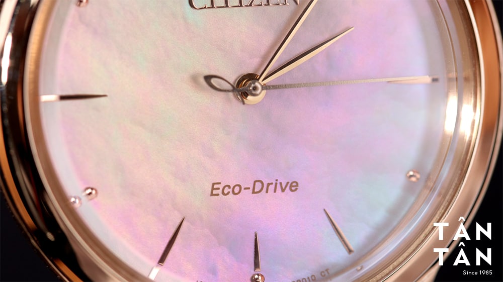 Đồng hồ Citizen EM0813-86Y - Bộ máy Eco-Drive độc quyền, bền bỉ