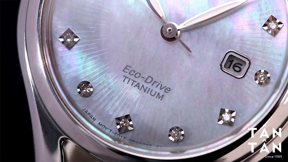Đồng hồ Citizen EW2560-86D - Bộ máy Eco-Drive độc quyền, bền bỉ