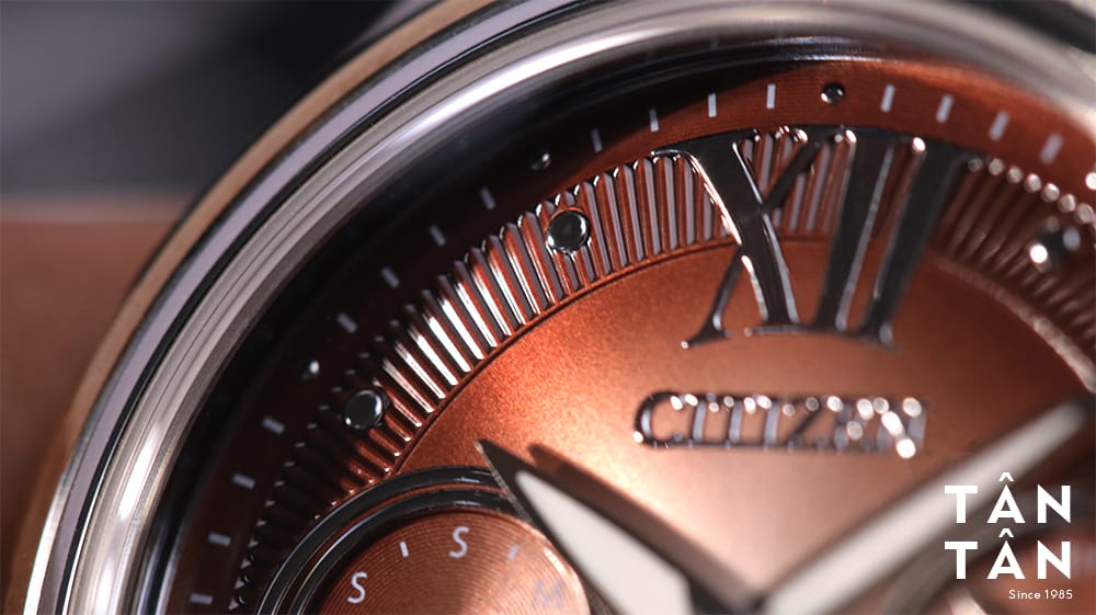 Đồng hồ Citizen FD4007-51W - Cọc số kim loại tròn và cọc số La Mã độc đáo