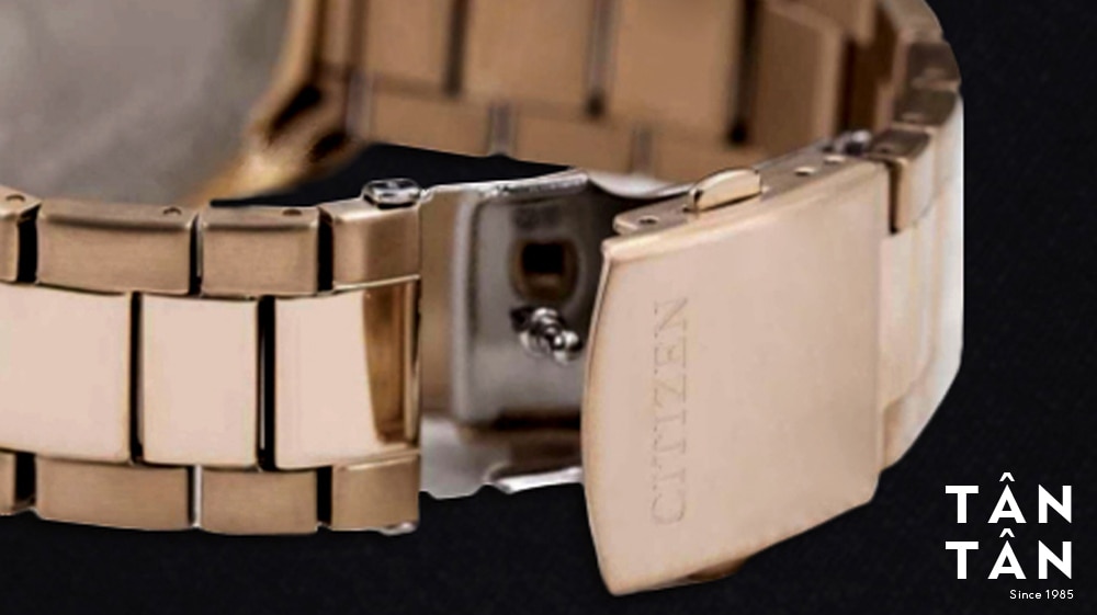 Đồng hồ Citizen NH8373-88A - Dây thép nguyên khối cao cấp và khóa gấp tiện lợi 