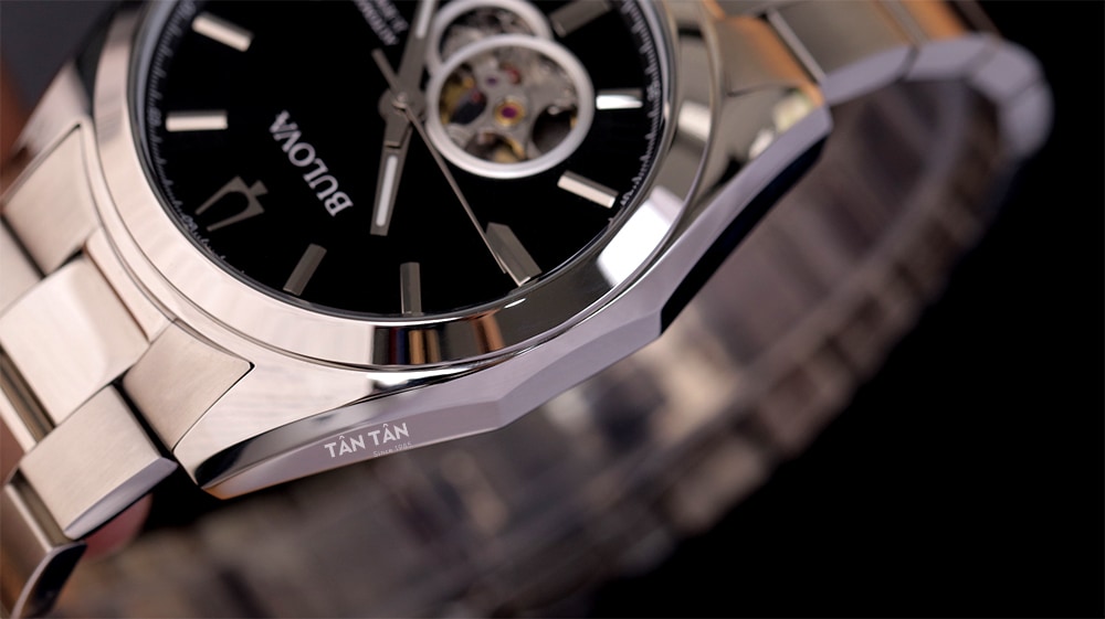 Đồng hồ Bulova 96A270 - Bộ vỏ ngoài được hoàn thiện góc cạnh, tỉ mỉ