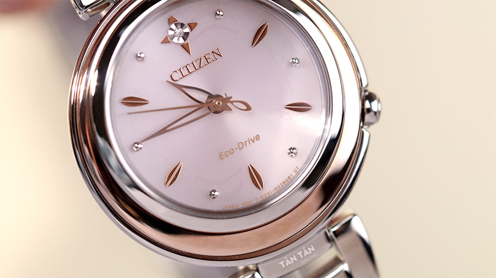 Đồng hồ Citizen EM0589-88X - Bộ máy Eco-Drive độc quyền, bền bỉ
