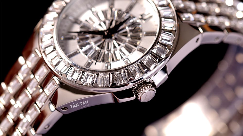 Đồng hồ Bulova 96L278 - Thiết kế vỏ đồng hồ Bulova 98A291