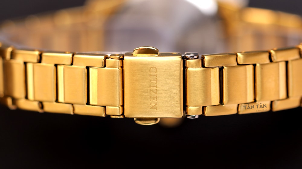 Đồng hồ Citizen EQ0593-85P - Dây đeo 3 mắt kết hợp khoá cài dạng gập